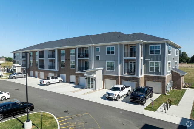 Flats at Stones Crossing - Flats at Stones Crossing