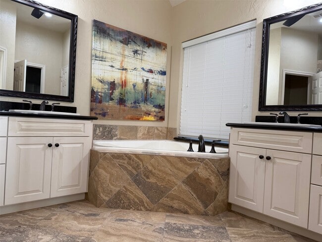 Photo - 12010 Sundance Ct