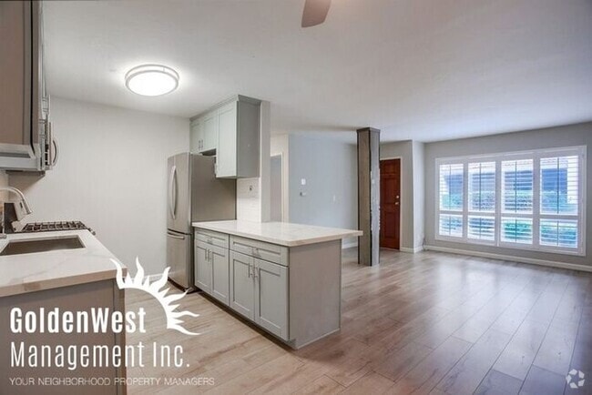 Building Photo - Upgraded 1Bdm 1Ba Condo in Beautiful Del Mar