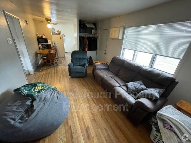 Building Photo - 1830 7th Ave S Rental