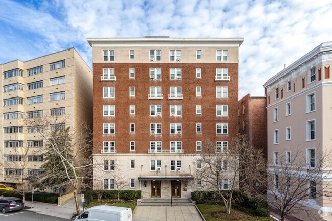 Photo - Schuyler Arms