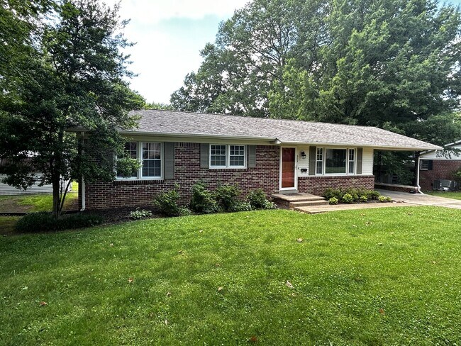 Charming 3 Bed, 2 Bath Rental Home in Mart... - Charming 3 Bed, 2 Bath Rental Home in Mart...