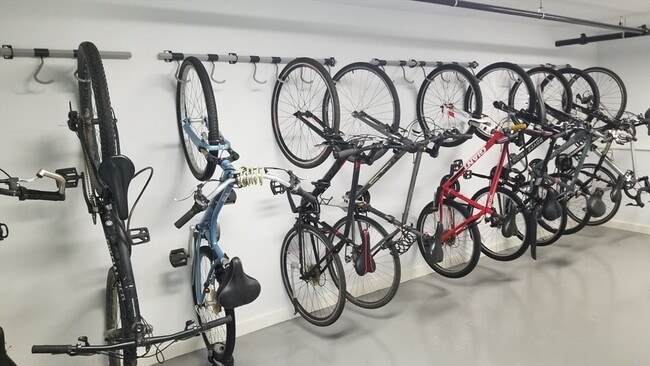 Photo - 462 Main St Unit 5