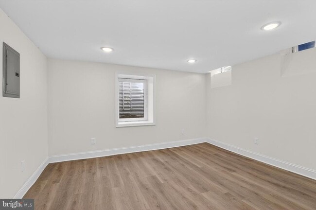 Photo - 2046 E Huntingdon St Unit 1R