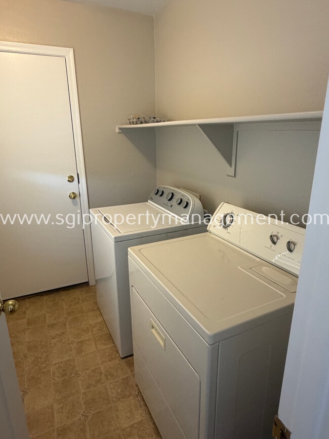 Photo - 156 W Campbell Ct