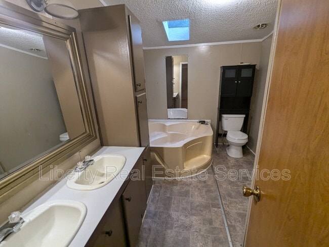 Photo - 1298 Dunlevie Rd