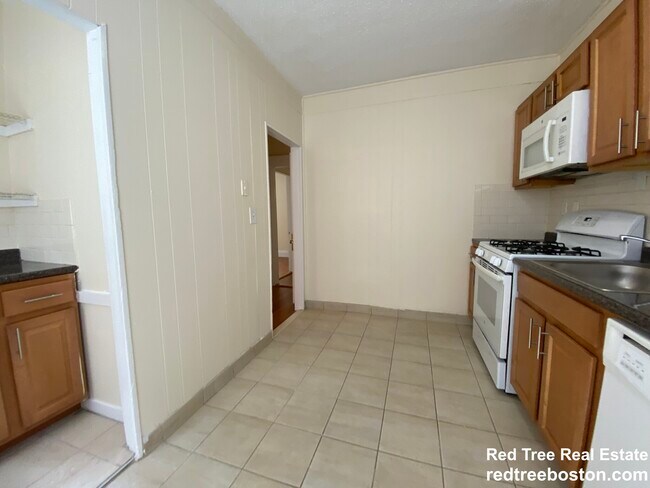 Photo - 518 Cambridge St Unit 3A