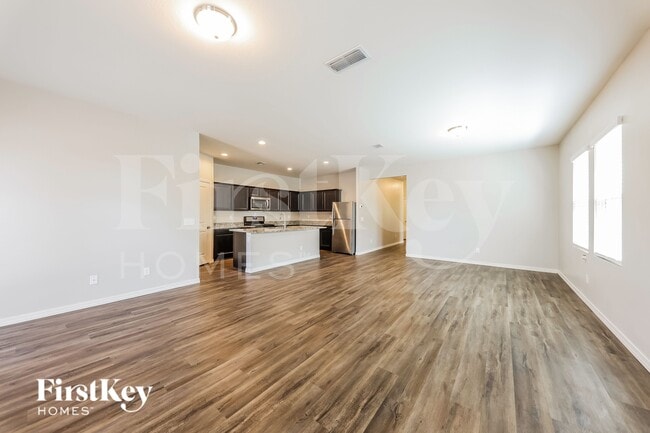 Photo - 222 N 199th Ln