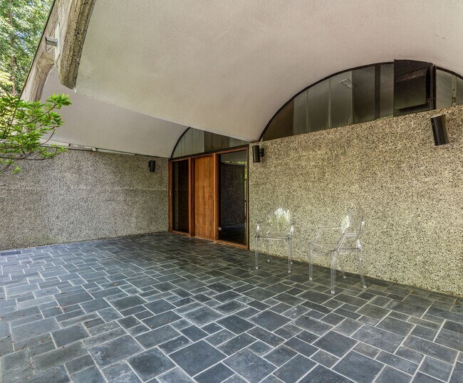 205 Wood Cir