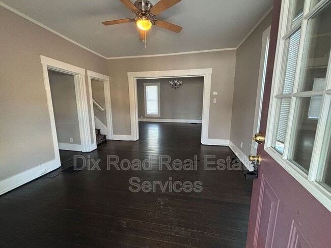 Photo - 304 Stanley St