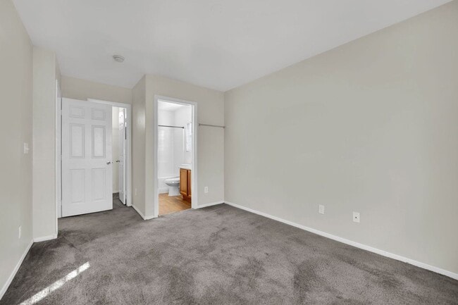 Photo - Cute 3 bedroom 1 car garage 2 story home!