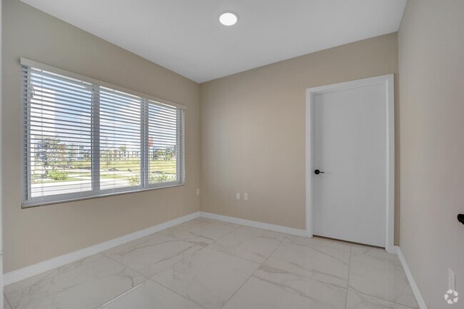Building Photo - 13831 SW 262nd Ln Rental