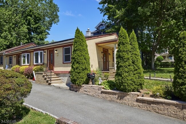 Photo - 75 3rd St
