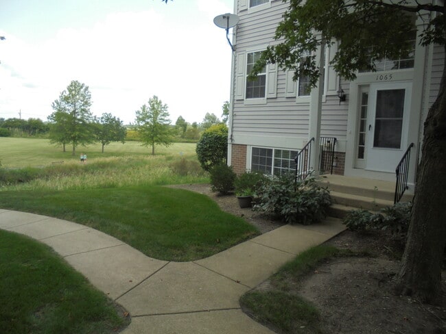 Photo - 1065 Manchester Cir