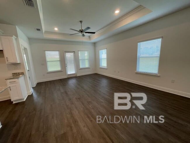 Photo - 31037 Semper Dr