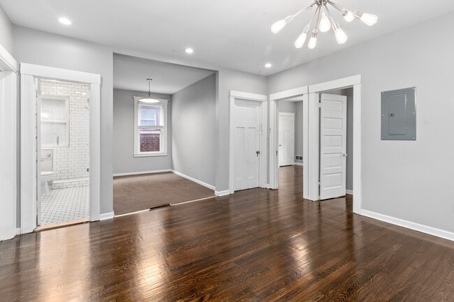 Photo - 310 Hendrie St Unidad #2