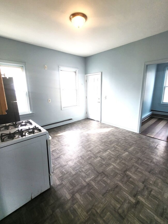 Photo - 97-99 Alverson Avenue Unit #2