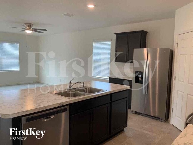 Photo - 6938 NW Daffodil Ln