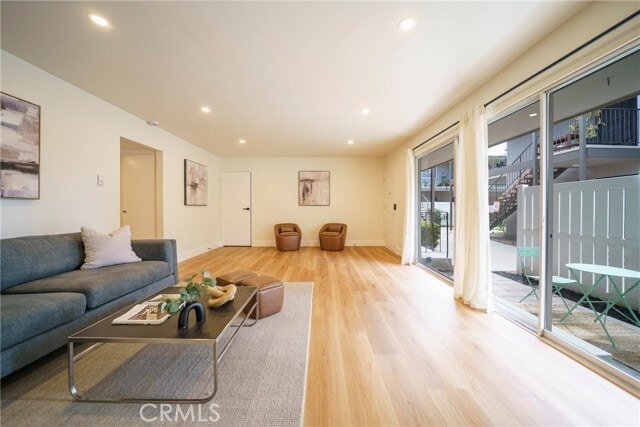 Building Photo - 2940 W Carson St Unit 122