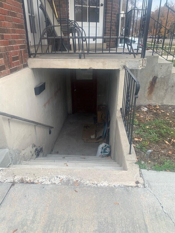 Photo - 137 N Tremont St