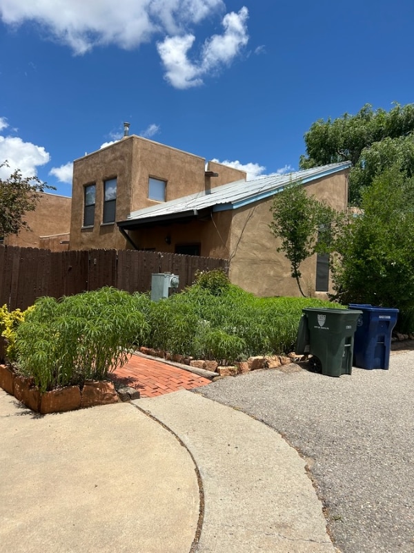 Building Photo - 132 Romero St Rental