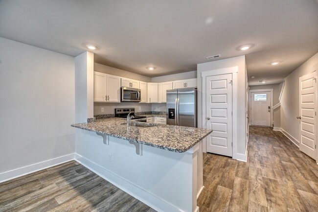 Photo - 103 S Grassland Rd