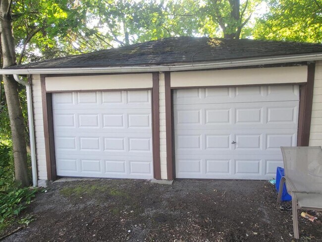 Photo - 2105 S Geddes St