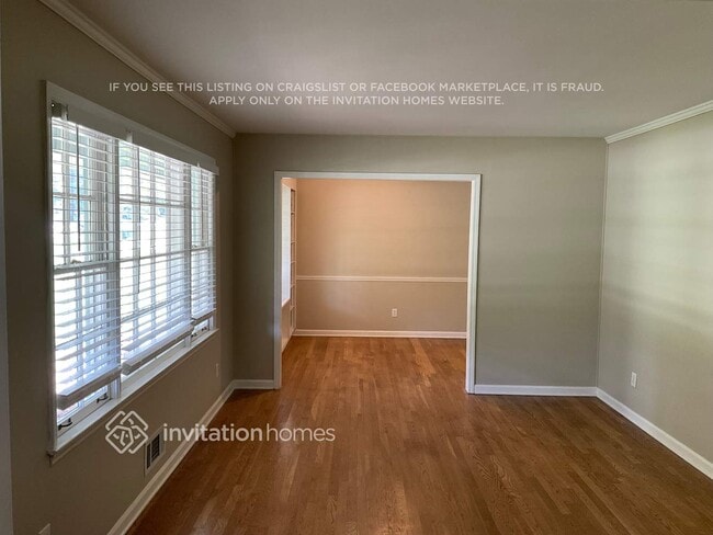 Photo - 680 Foxcroft Cir SE