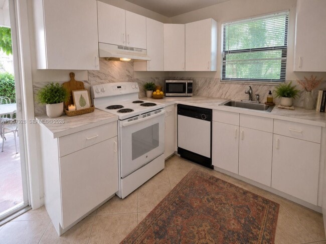 Photo - 814 Finley Ct