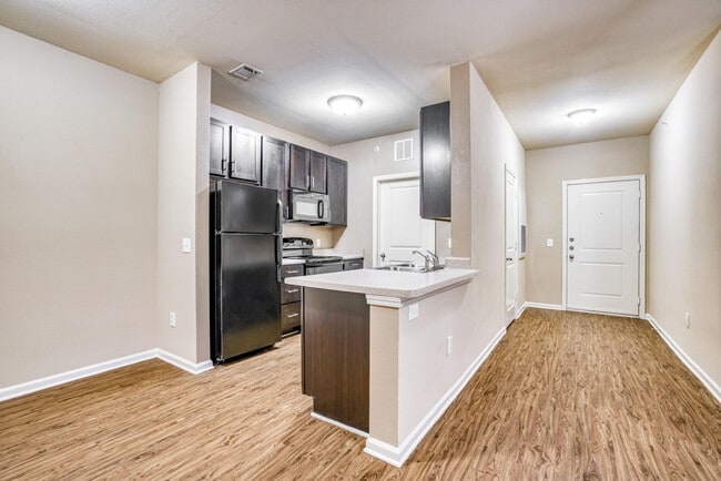 Building Photo - Paddock at Norwood