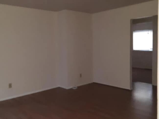 Photo - 1025 Shackelford Rd