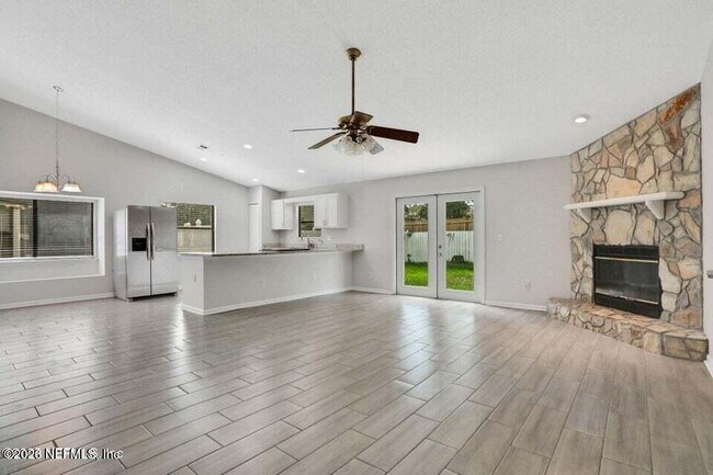 Photo - 7318 Amandas Crossing Dr S