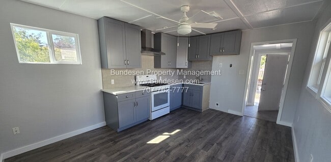 Photo - 5107 Hutchinson Rd