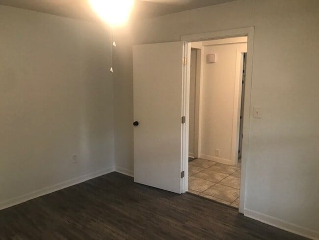 Photo - RECENTLY REMODELED BIG 4 BEDROOM 2 BATH LE...