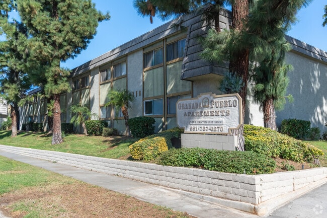 Granada Pueblo Apartments