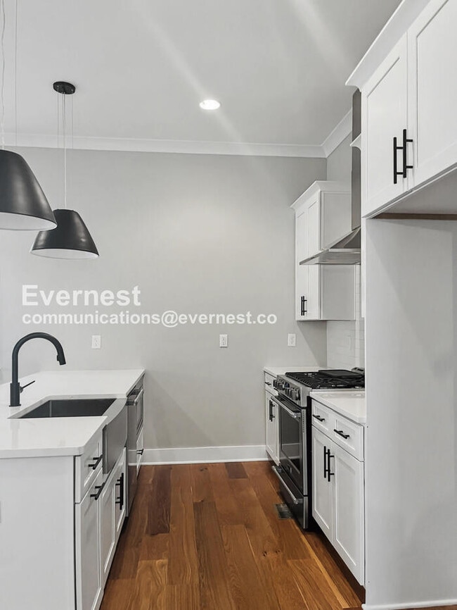 Photo - 121 Lucile St