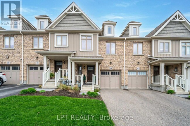 Photo - 124 Parkinson Crescent