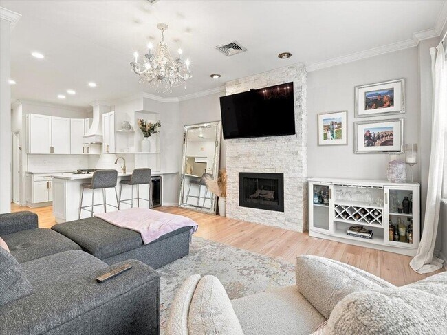 Photo - 902 Willow Ave Unit 2 (1b)