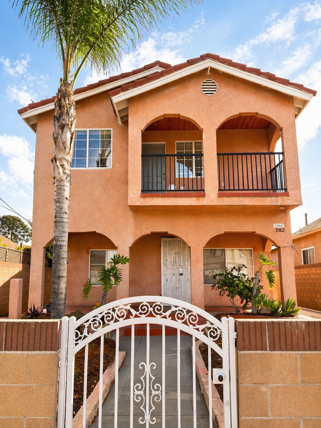 Building Photo - 1060 McFarland Ave Unit SFR