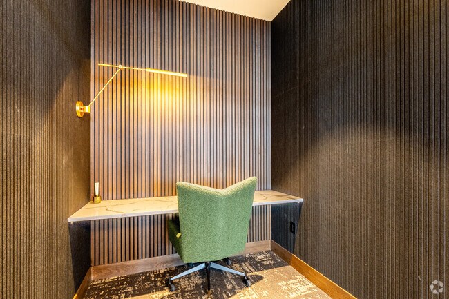 Business Lounge