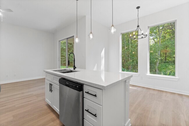 Photo - 1007 Spokane River Rd