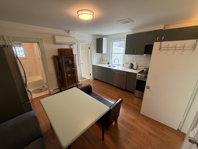 Photo - 10 Fulkerson St Unit 2