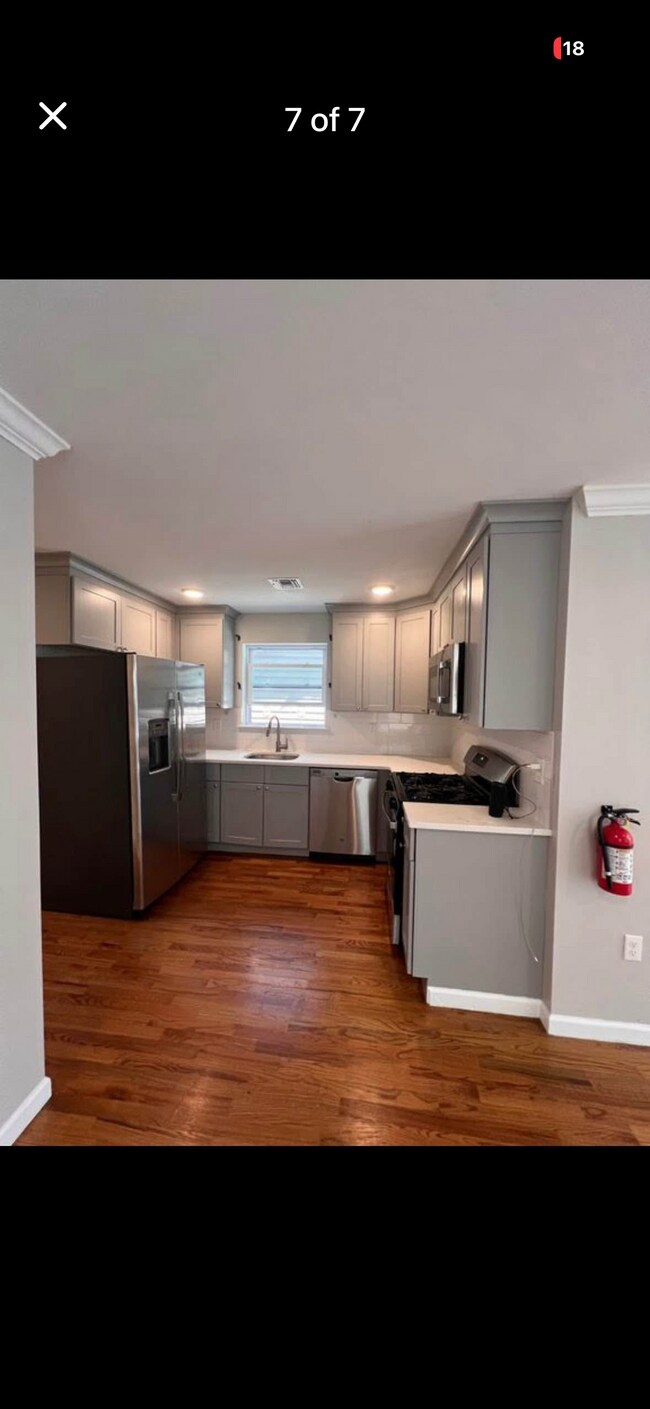 Photo - 241 Franklin St