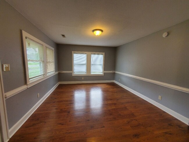 Photo - 1634 Peartree Rd