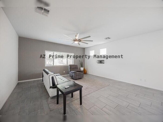 Photo - 1711 W Pollack St