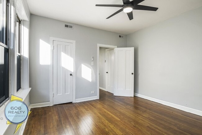 Photo - 1020 E Hyde Park Blvd Unidad 2