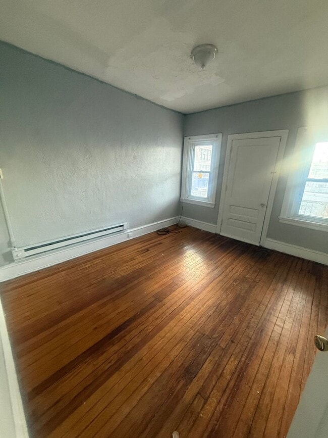 Photo - Bright & Spacious 3BR Apartment – Ideal for Relaxing or Entertaining