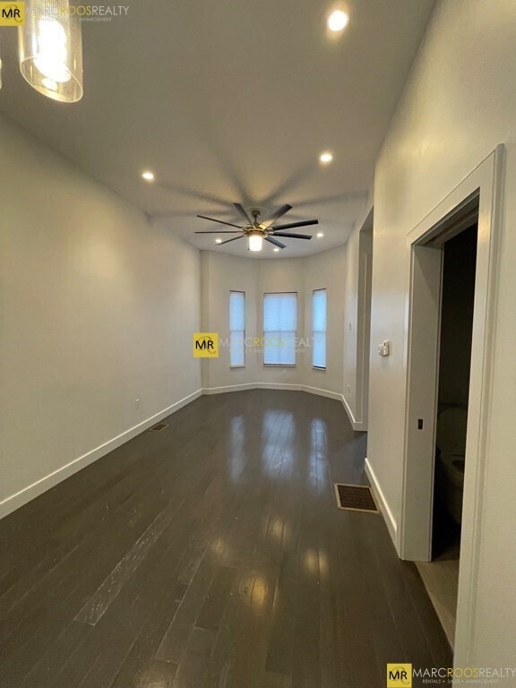 Photo - 25 Worthington St