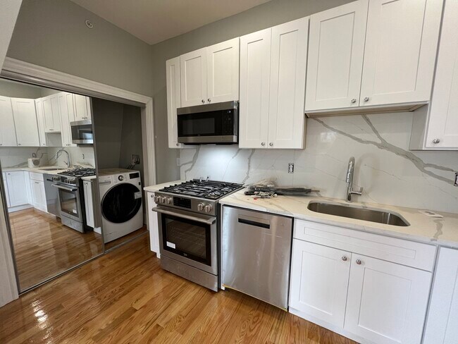 75 Pearl St Unit 3