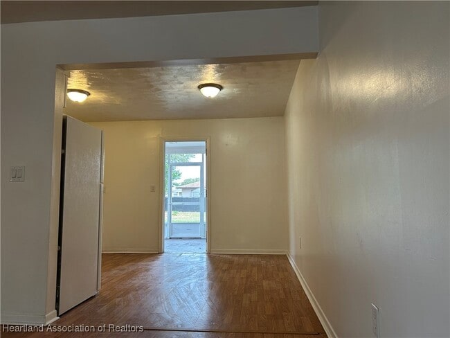 Photo - 4926 Salmon Dr